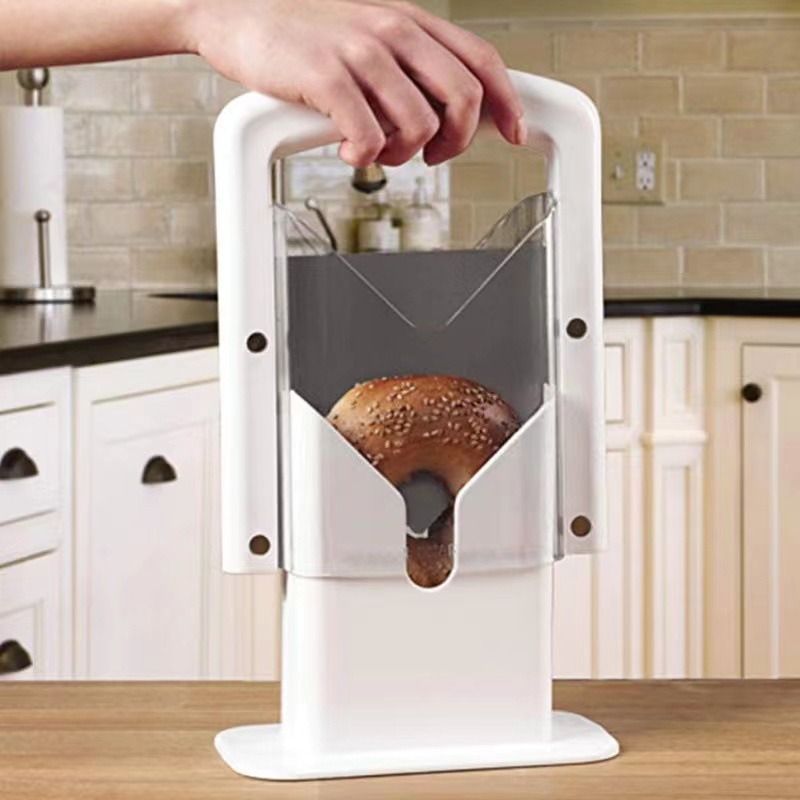Kitchen Baking Counter - ที่ตัดขนมปังเบเกิลพร้อมที่วางสำหรับเครื่องมือทำขนมในครัว ช่วยให้ตัดได้เรียบเสมอกัน ใช้ในบ้าน บนโต๊ะหรือเคาน์เตอร์ สำหรับแซนด์วิช ขนมปังปิ้ง